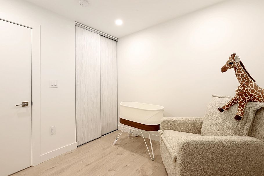 1 3640 W 2nd Avenue Vancouver, BC - 20