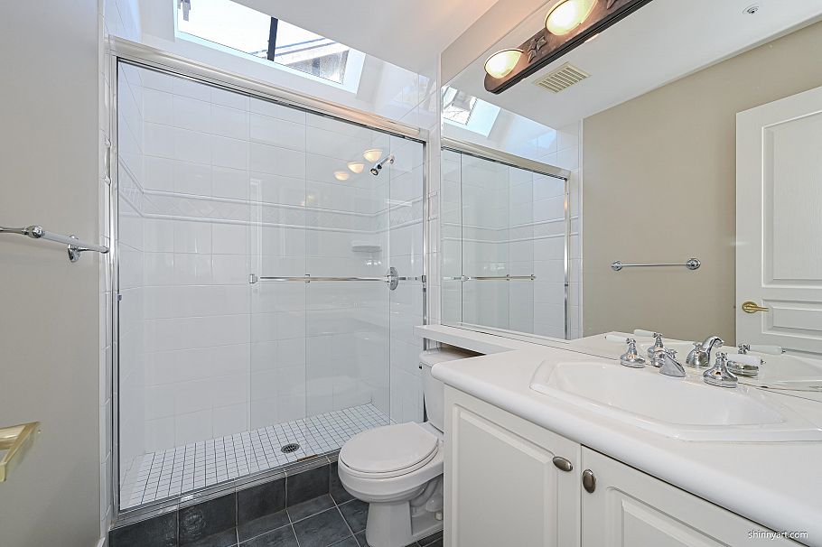 3998 W 32nd Avenue Vancouver, BC - 14
