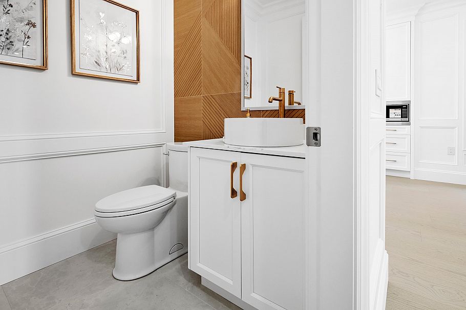 5081 Crown Avenue Vancouver, BC - 12