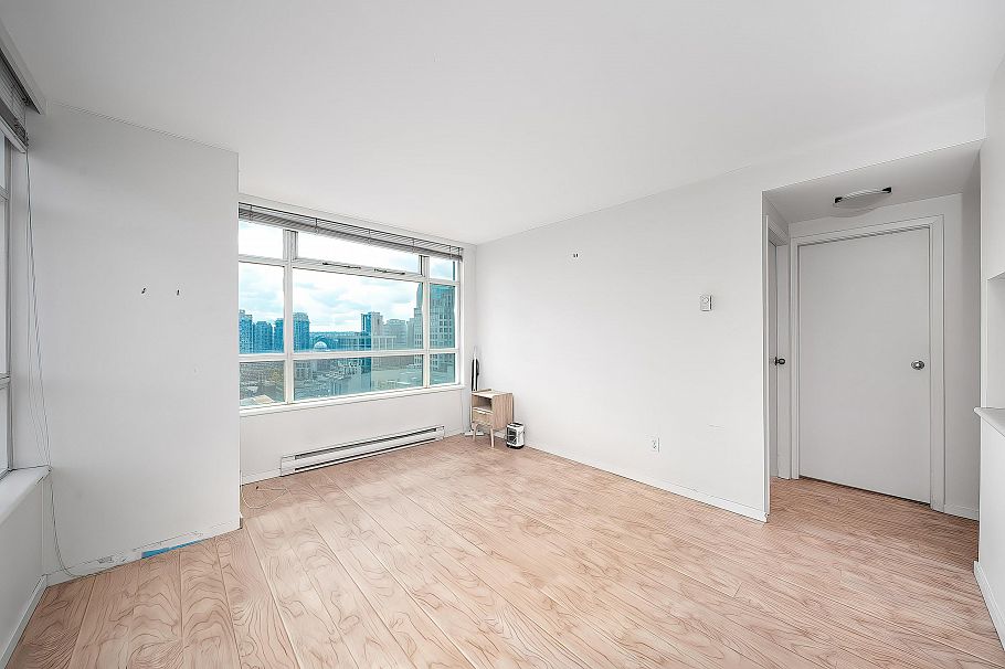 2007 438 Seymour Street Vancouver, BC - 4