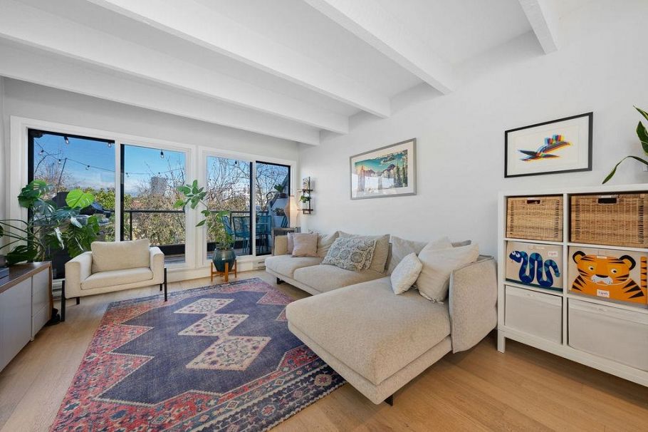 2 1214 W 7th Avenue Vancouver, BC - 1