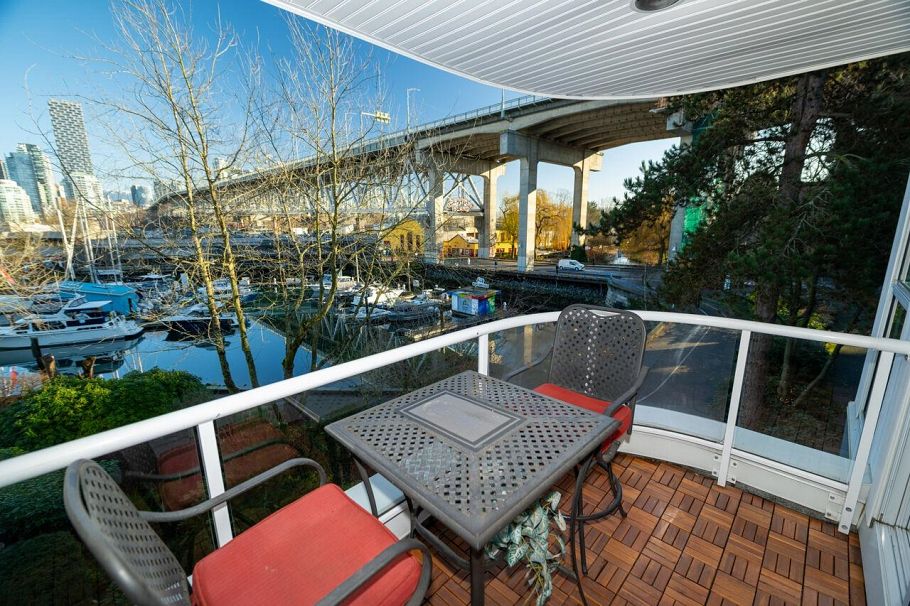 302 1502 Island Park Walk Vancouver, BC - 24