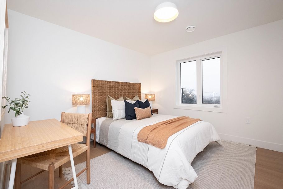 3 2667 E Pender Street Vancouver, BC - 18