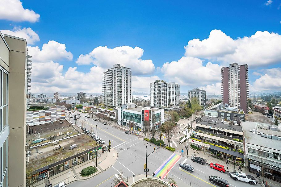 906 108 14th Street Vancouver, BC - 16