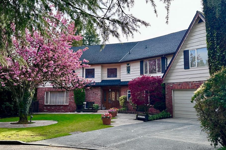 6185 Southlands Place Vancouver, BC - 1