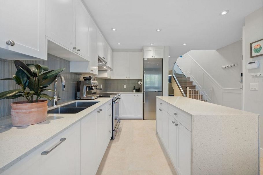 2 1214 W 7th Avenue Vancouver, BC - 4