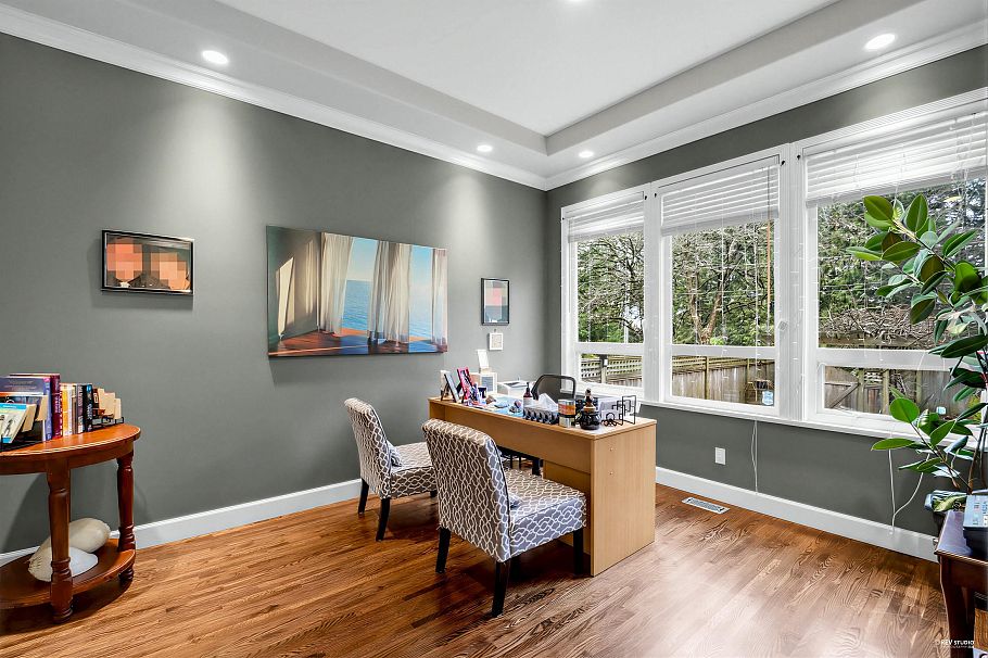 2244 Edgemont Boulevard North Vancouver, BC - 12