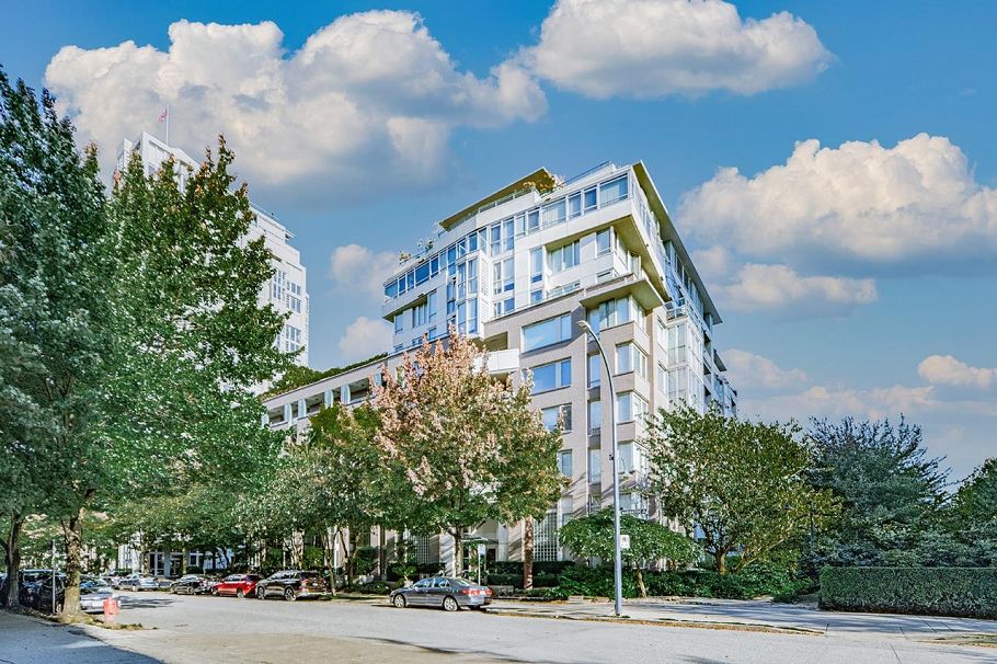 PH1003 1288 Marinaside Crescent Vancouver, BC - 1