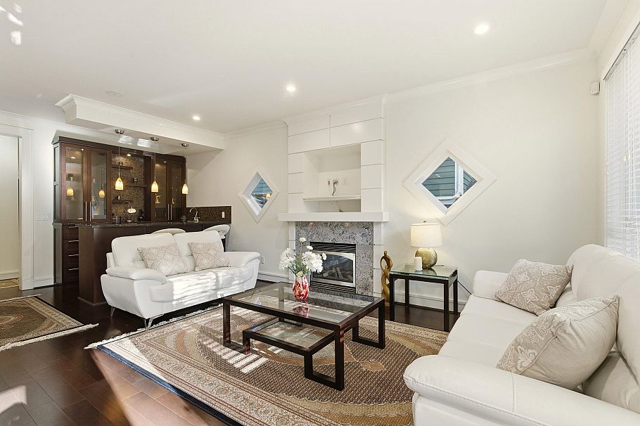 1017 Canyon Boulevard North Vancouver, BC - 11