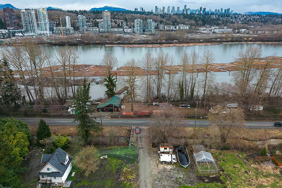 17260 River Road Richmond, BC - 18