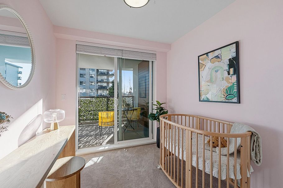 TH3 108 E 8th Street North Vancouver, BC - 18