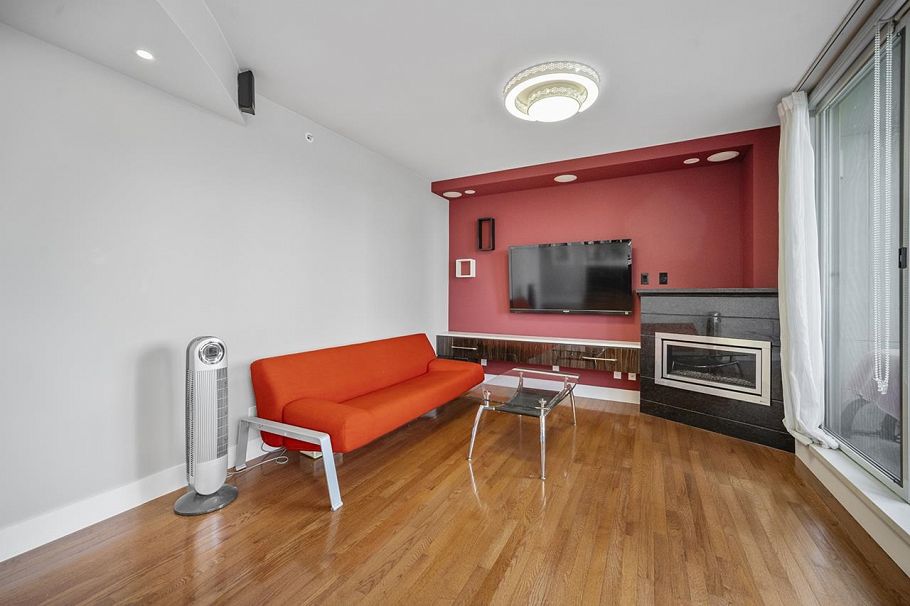 PH1003 1288 Marinaside Crescent Vancouver, BC - 3