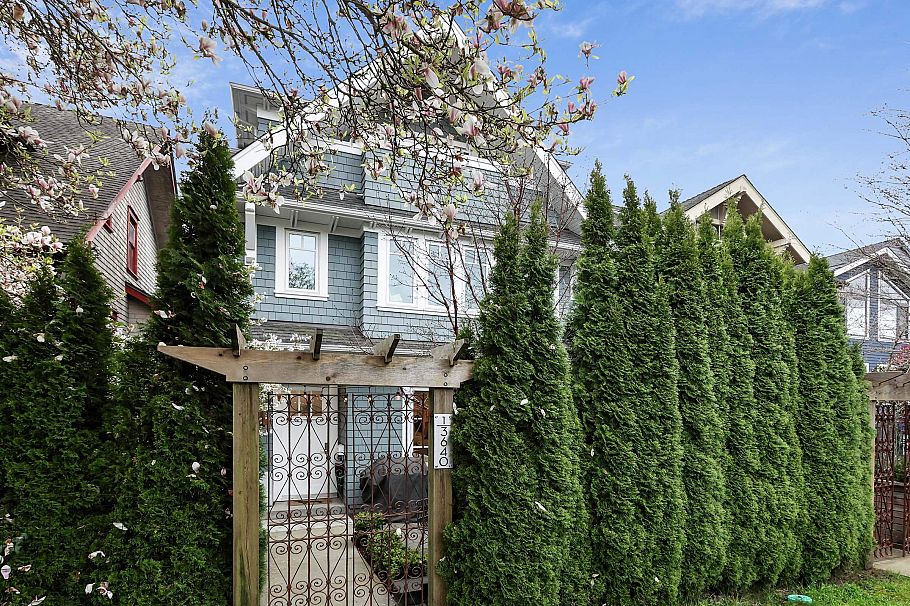 1 3640 W 2nd Avenue Vancouver, BC - 2