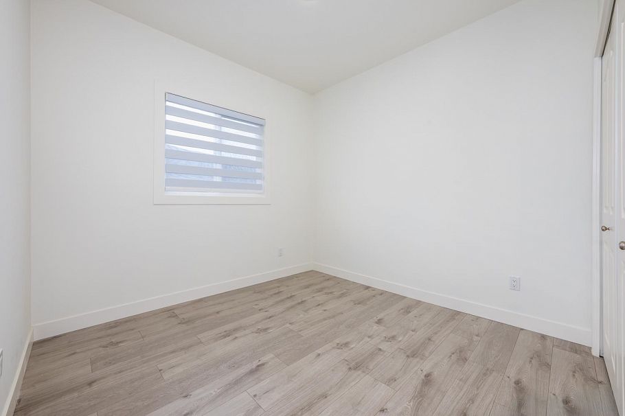 748 E 62nd Avenue Vancouver, BC - 17