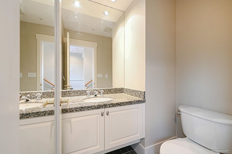 3998 W 32nd Avenue Vancouver, BC - 11