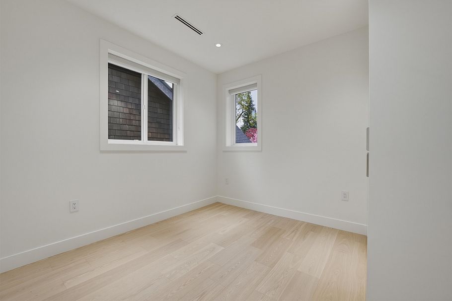 3118 W 42nd Avenue Vancouver, BC - 11