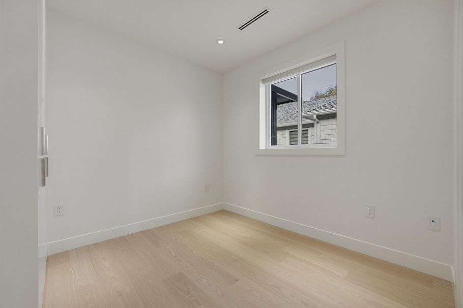 3118 W 42nd Avenue Vancouver, BC - 13