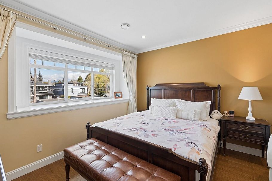 2911 W 35th Avenue Vancouver, BC - 18