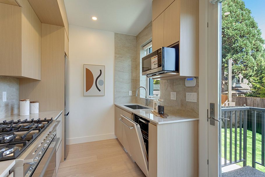 7178 East Boulevard Vancouver, BC - 8