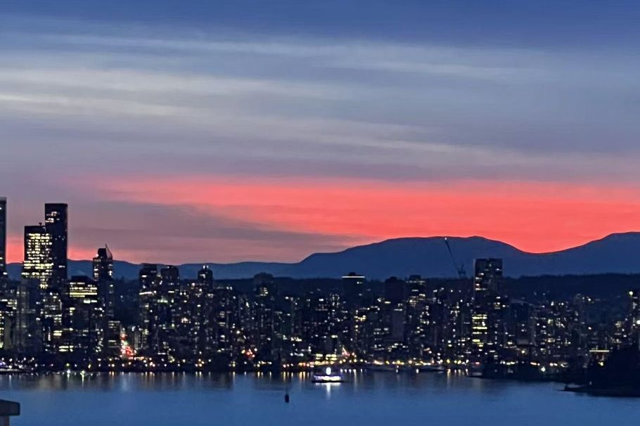 906 108 14th Street Vancouver, BC - 22