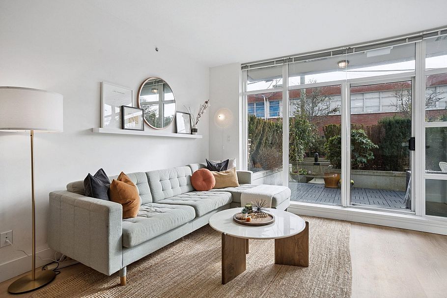 203 298 E 11th Avenue Vancouver, BC - 2