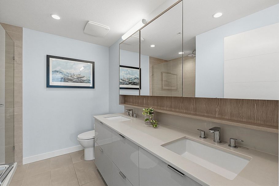 TH3 108 E 8th Street North Vancouver, BC - 16