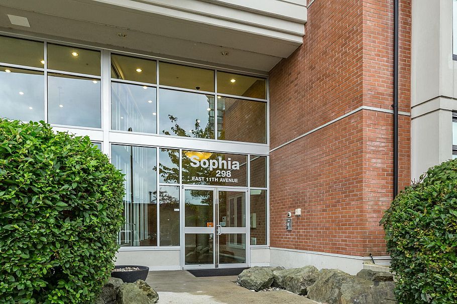 203 298 E 11th Avenue Vancouver, BC - 29