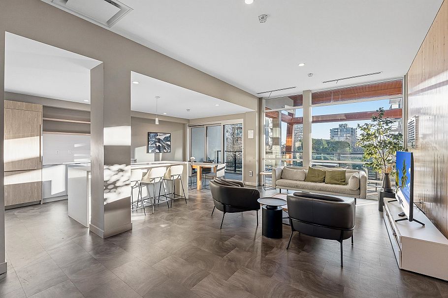 TH3 108 E 8th Street North Vancouver, BC - 26