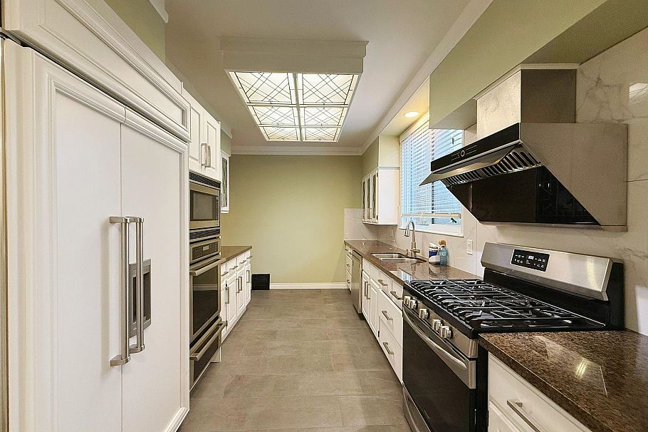 5550 Cypress Street Vancouver, BC - 15