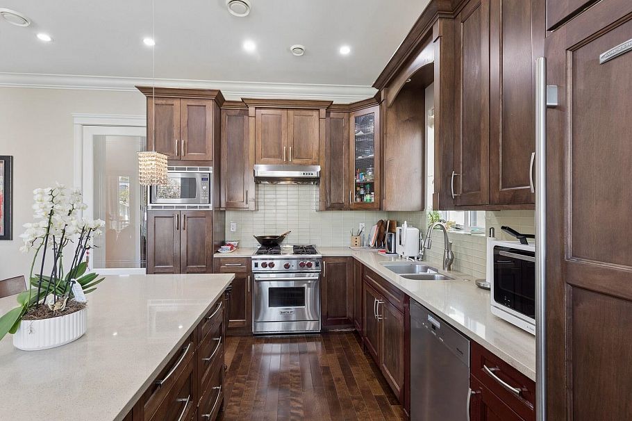 2911 W 35th Avenue Vancouver, BC - 14