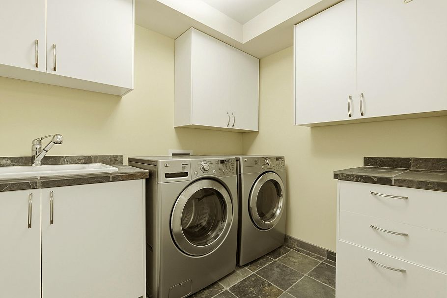 1017 Canyon Boulevard North Vancouver, BC - 32