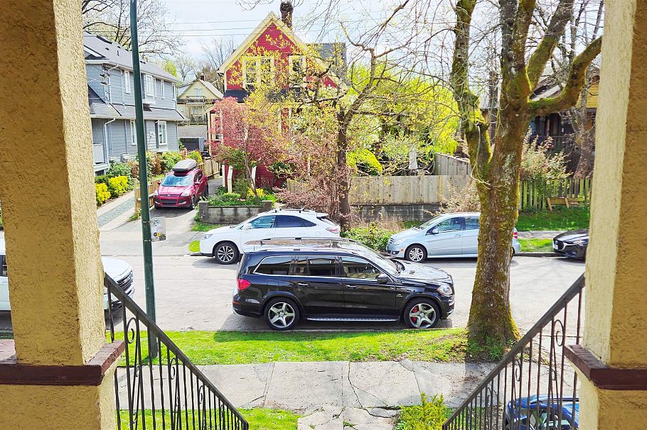 1745 Graveley Street Vancouver, BC - 28