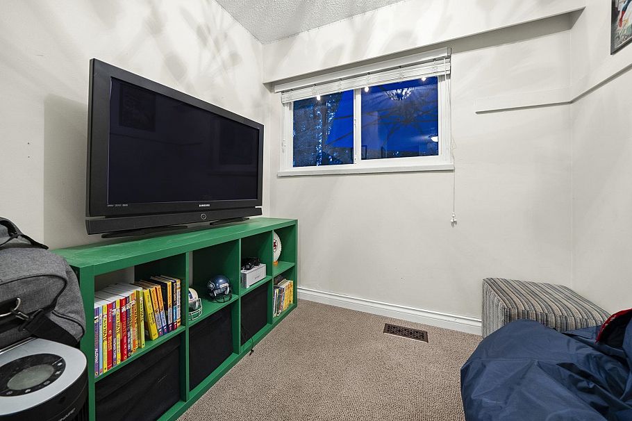 2569 Hyannis Point North Vancouver, BC - 20