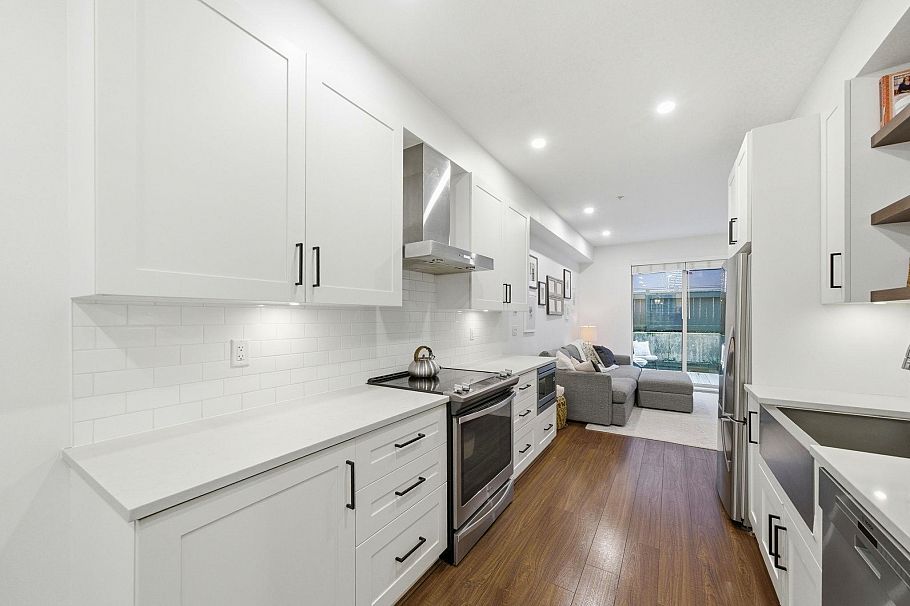 54 433 Seymour River Place North Vancouver, BC - 13