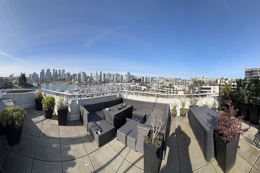 315 674 Leg In Boot Square Vancouver, BC - 29