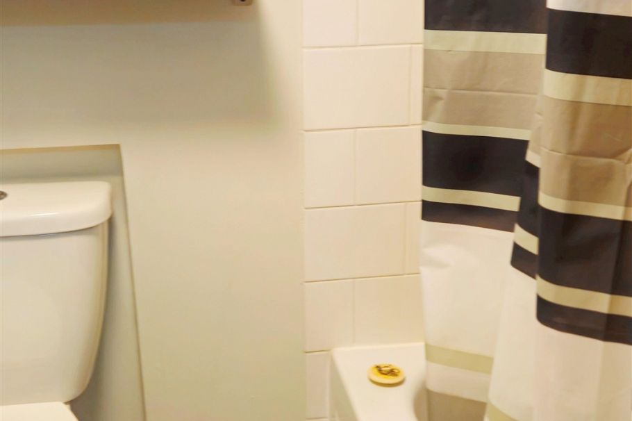 1745 Graveley Street Vancouver, BC - 24