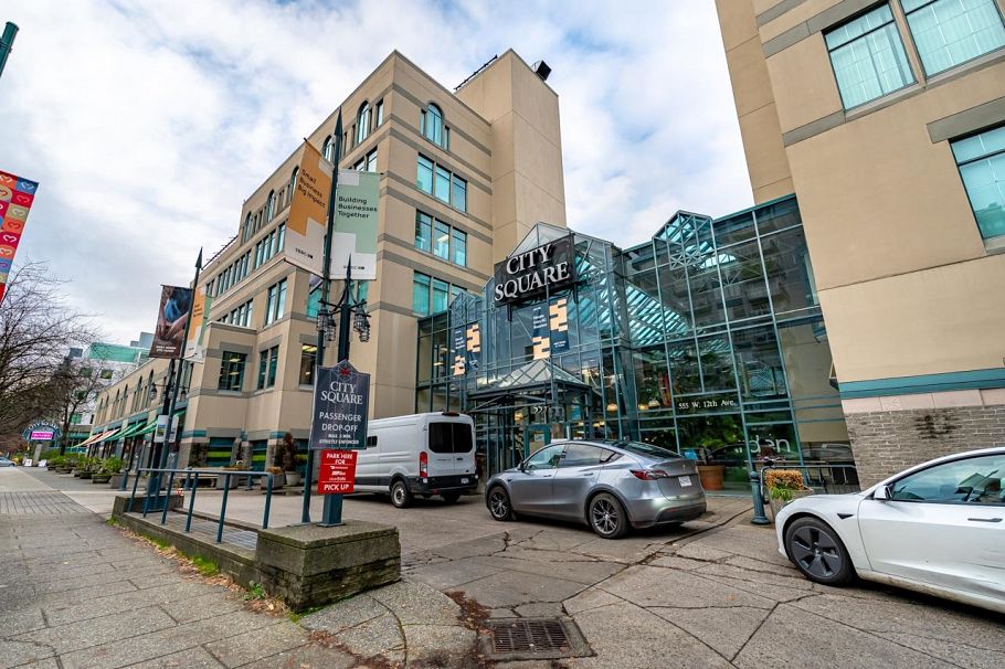 302 655 W 13th Avenue Vancouver, BC - 37