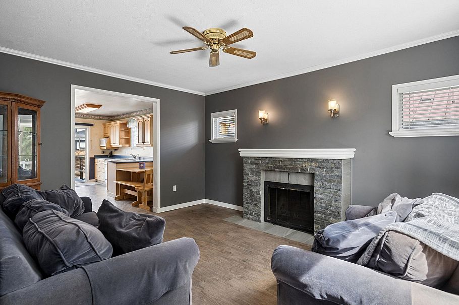 1861 E Kent Avenue North Avenue Vancouver, BC - 4