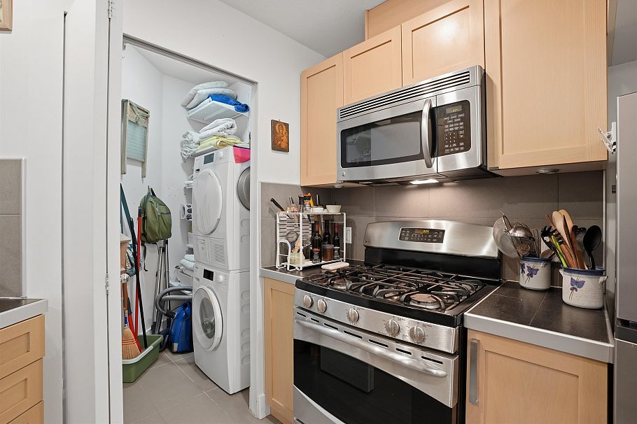 303 5779 Birney Avenue Vancouver, BC - 6