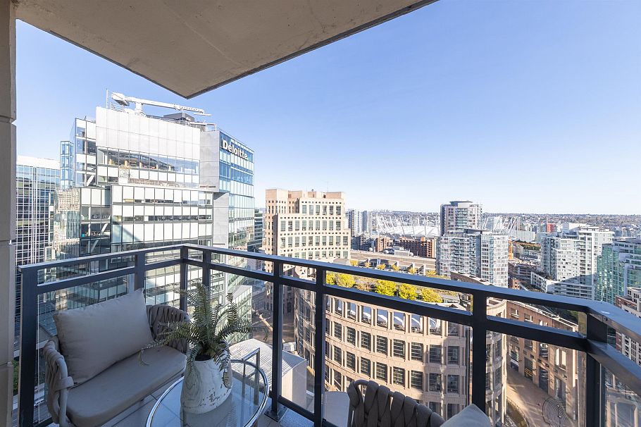 2601 788 Richards Street Vancouver, BC - 2