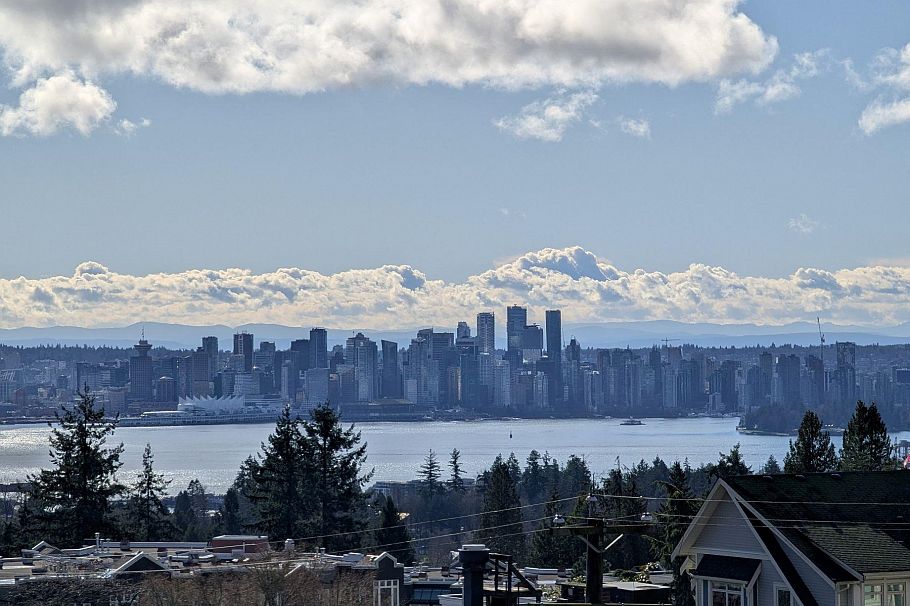 318 3080 Lonsdale Avenue North Vancouver, BC - 19