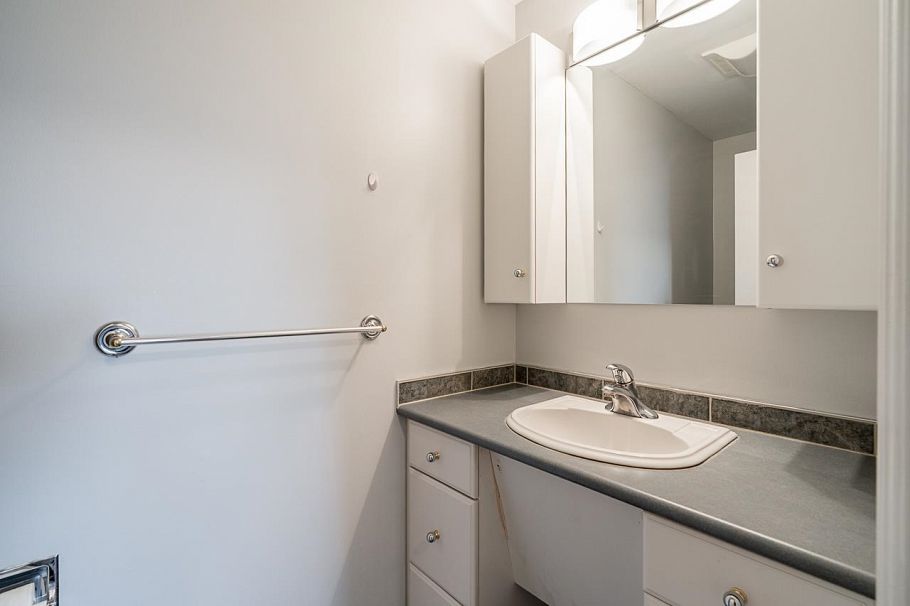 318 3080 Lonsdale Avenue North Vancouver, BC - 14