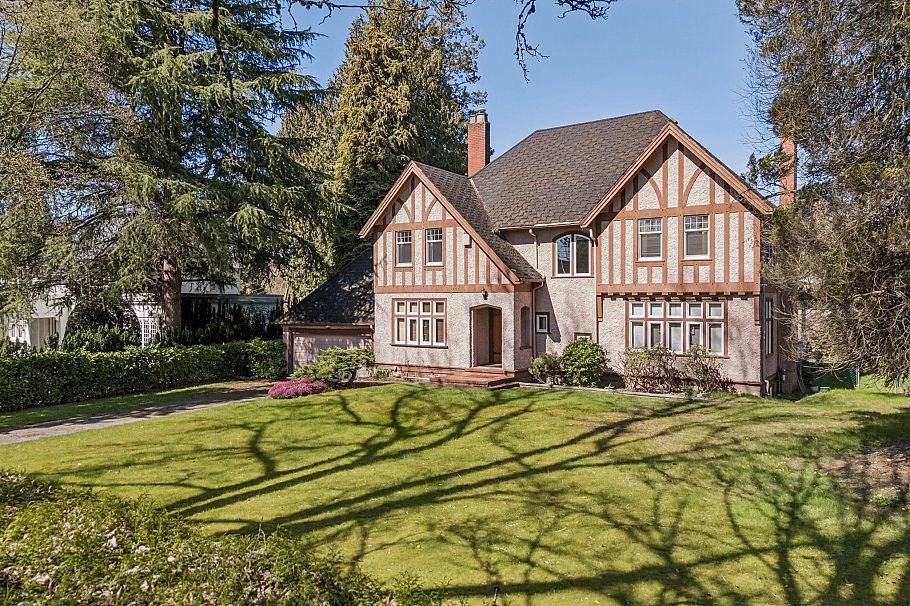 1603 W 49th Avenue Vancouver, BC - 3