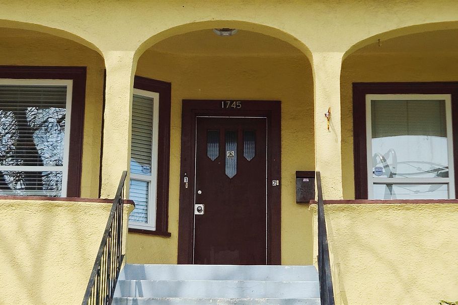 1745 Graveley Street Vancouver, BC - 3