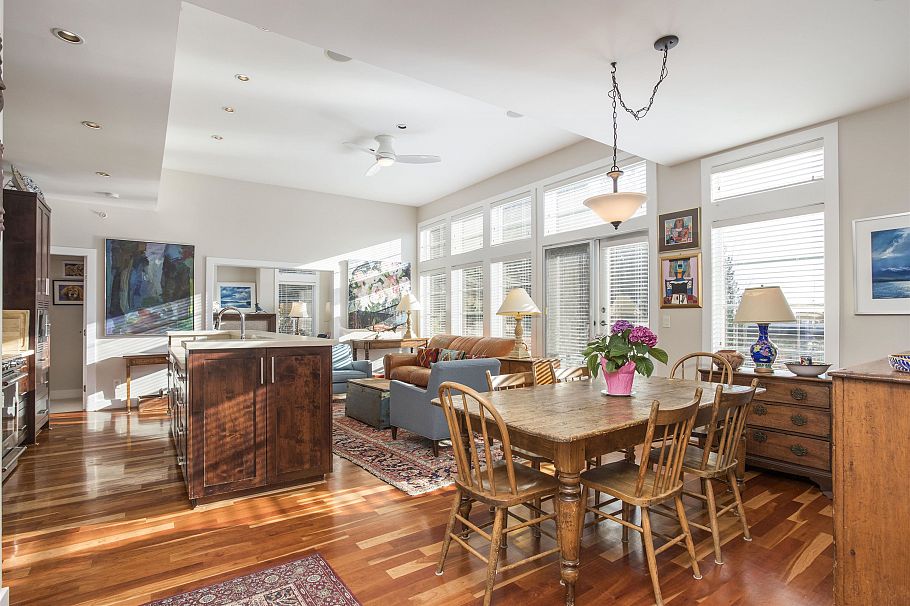 404 6328 Larkin Drive Vancouver, BC - 3