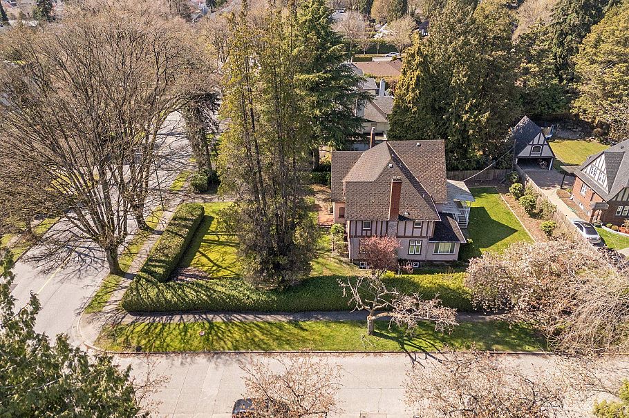 1603 W 49th Avenue Vancouver, BC - 7