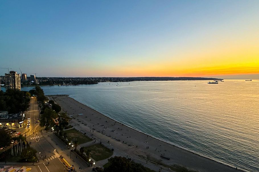 17 1861 Beach Avenue Vancouver, BC - 5