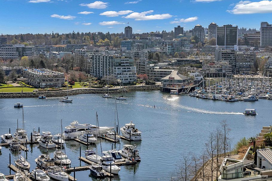 1707 1199 Marinaside Crescent Vancouver, BC - 38