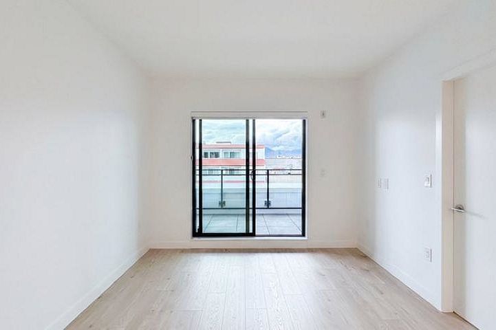 204 1680 E 12th Avenue Vancouver, BC - 3