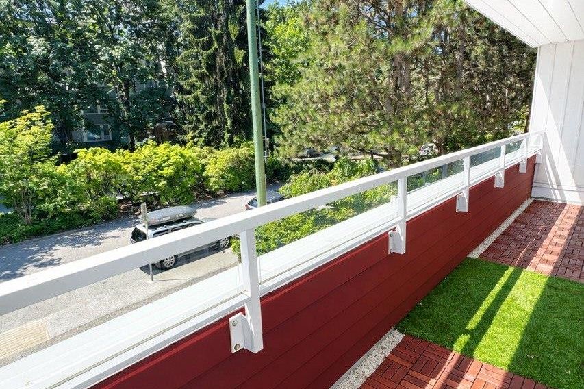 202 250 W 1st Street North Vancouver, BC - 8